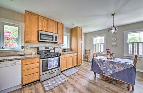 Charming East Boothbay Cottage with Large Yard! - Foto 10