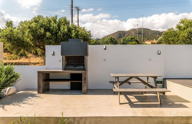 Nama Luxury Villa 250m From the sea Makry Gialos - Foto 18