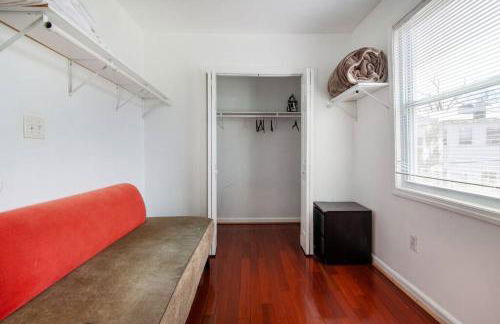 Relaxing, Spacious, Private, Walkable in Petworth! - Foto 8