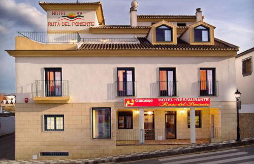 Hotel Ruta del Poniente - Photo 2