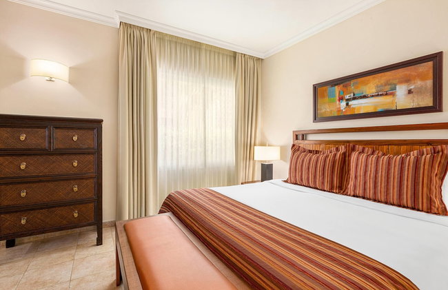 Ramada Hotel & Suites by Wyndham Costa del Sol - Foto 67