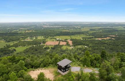 Modern Escape w Mountain Views Fire Pit & Swing - Foto 54