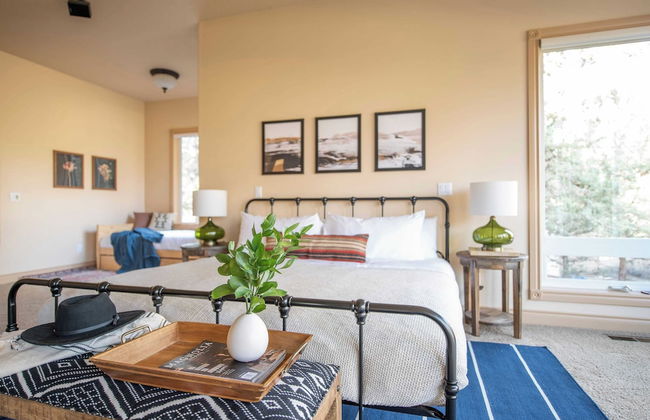 Powell by Avantstay Secluded Home Only 10 Mins From DT Bend w/ Hot Tub - Foto 7