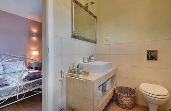 Villa in Rakalj Near Beaches With Pool - Photo 24