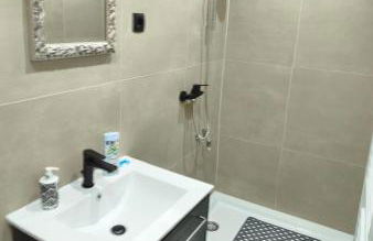 Komplettes Appartement mit separatem Eingang - Foto 16