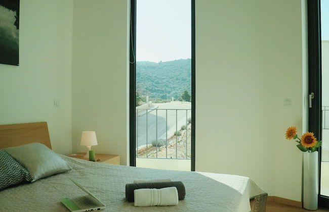 White Cloud Apartments - Photo 2