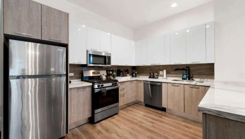 Stylish 3BR Gem in Prime Location - Foto 4, stove, dishwasher, toaster
