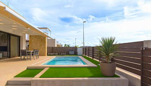 Modern villa with private pool at Golf Vistabella - Foto 3, sunbed