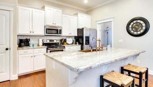 Chic Thomas Square Home in Walkable Location! - Foto 3