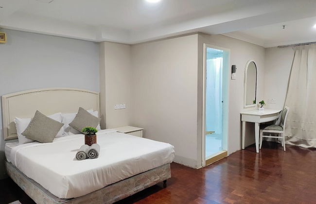 Star Regency by Plush - Photo 59