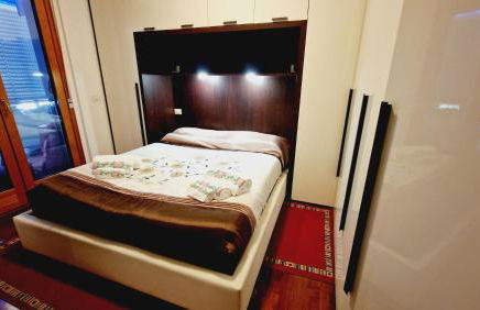 Sky Lounge Terrazza di Cesare Luxury Rooftop minipiscina-spa Sala Cinema WIFI parcheggio - Foto 13