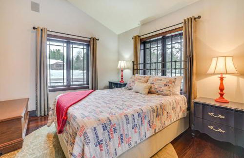 1 Mi to Dtwn! Lakefront Earl Young Charlevoix Home - Foto 17