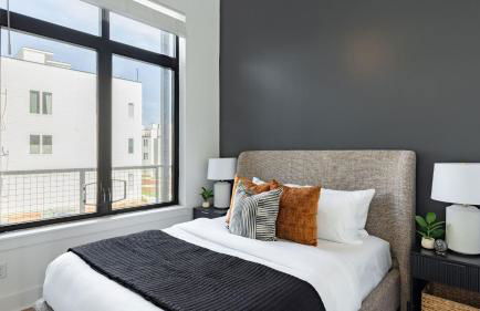 New Build Sleeps 12 2 Condos Modern Design Near Downtown Nashville - Photo 5