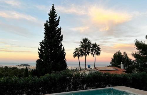 House with swimming pool and amazing sea and mountain views in Montgó, Denia - Photo 42