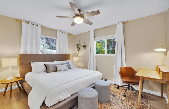 Designer Coastal Paradise w Pool - Steps to Beach - Foto 2