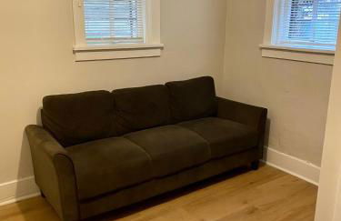 Lincoln Park Apartment with Backyard! - Foto 9