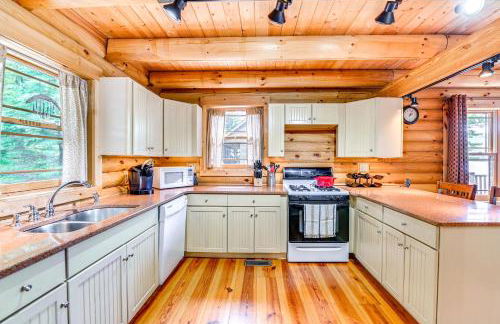 Lakefront Corinth Log Home Private Dock, Fire Pit - Foto 9