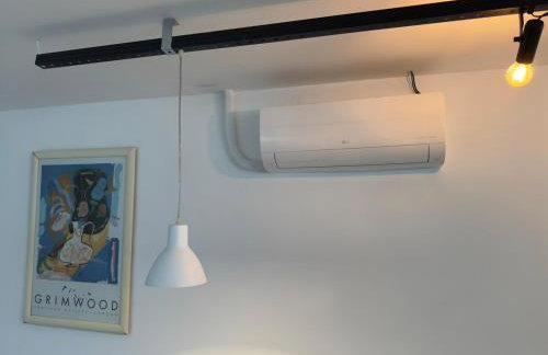 12 - ESTÚDIO CHARMOSO, Ar condicionado, Cozinha completa, Vaga de garagem - Foto 4