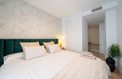 Malaga Sunset View Apartment - Photo 15