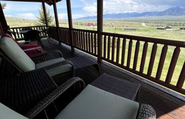 Charming Cabin with Spectacular Mountain Views near Madison River in Ennis, Montana - Foto 8