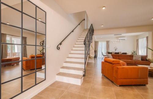 Villa surrounded by nature - Photo 13