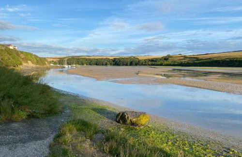 2 Chatsworth Riverscape Apartments - Peaceful apartment in great location with free parking overlooking the Gannel just a short walk from Newquays incredible beaches and local amenities - Foto 22