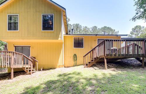 Fairburn Home w/ 2 Decks, Grill & Outdoor Dining! - Foto 24