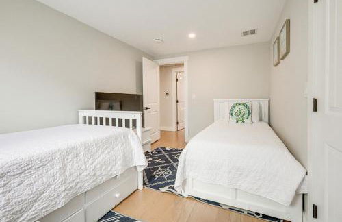 Patio and Fire Pit Retreat 2 Mi to Cape Cod Beaches - Foto 22