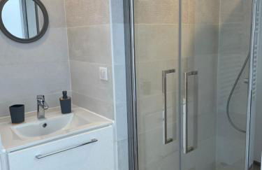 Le Clos des Buis 2 gîtes 6CH 4 SDB 4 WC - Foto 25