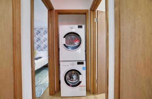 Hot tub - Game Loft & Arcade - 2 King Beds - Pet Friendly - Foto 45