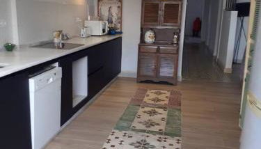 Bright and calm house with patio. - Foto 2, stove, dishwasher, minibar