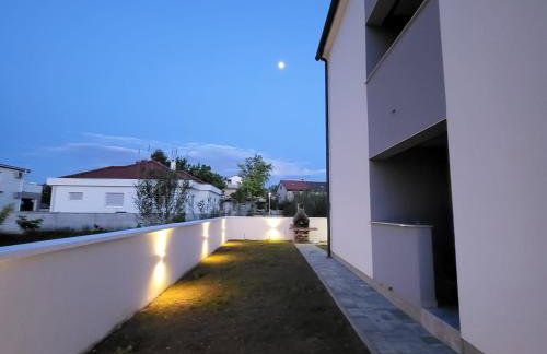 New family apartments Franka, Sabunike - Photo 37