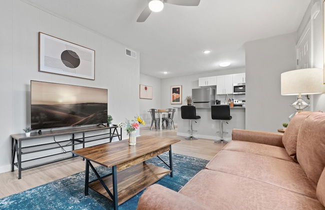 Modern 2BR Near UT Hyde Park Evonify - Foto 9