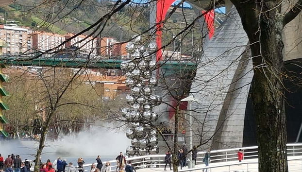 Visita guiada por el Museo Guggenheim Bilbao - Photo 2