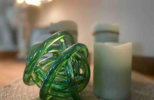 Peaceful Haven 2BR 1BA in Quiet Neighborhood - Foto 25