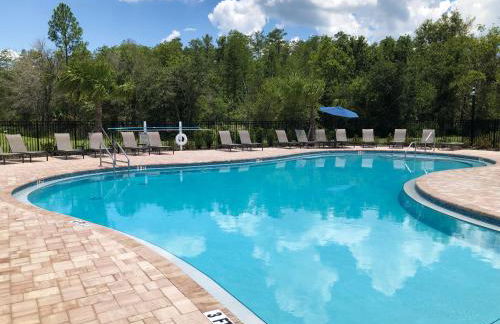 Modern Bright Home - Pool, Parks and Disney - Foto 20