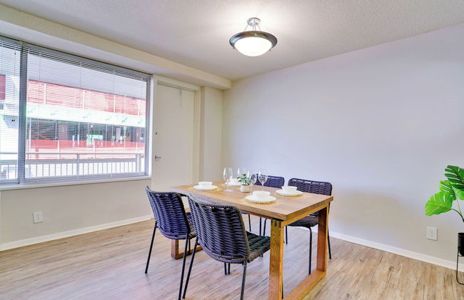 Bright Comfort in DC Apts - Foto 42