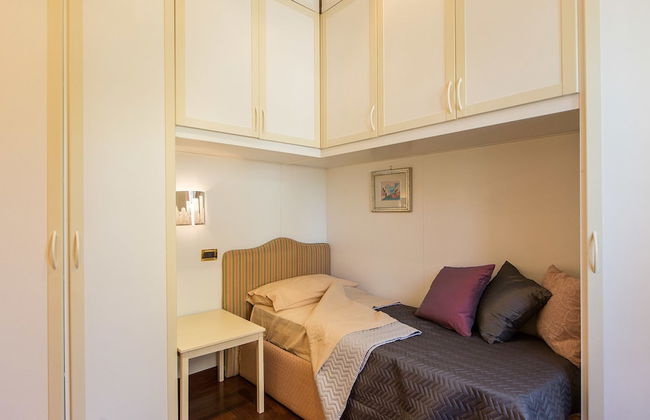 Rental In Rome Ponte Milvio Apartment - Photo 5