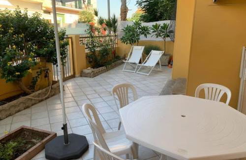 Piccola Pomelia - Foto 1