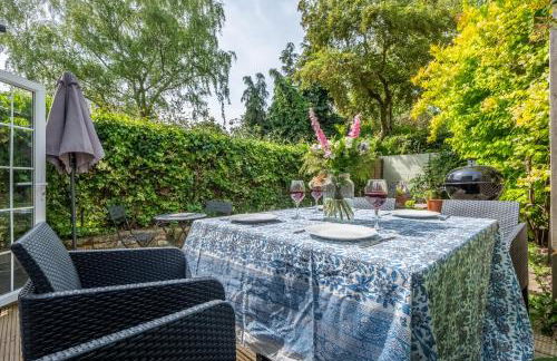 Adorable cottage with a log burner in heavenly village - Constable Lodge - Foto 3