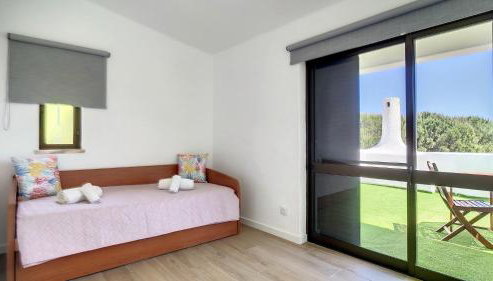 Villa Palmeira Galé Beach - Photo 3