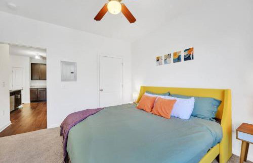 1BR King Bed near Shopping, Dining & Entertainment - Foto 30