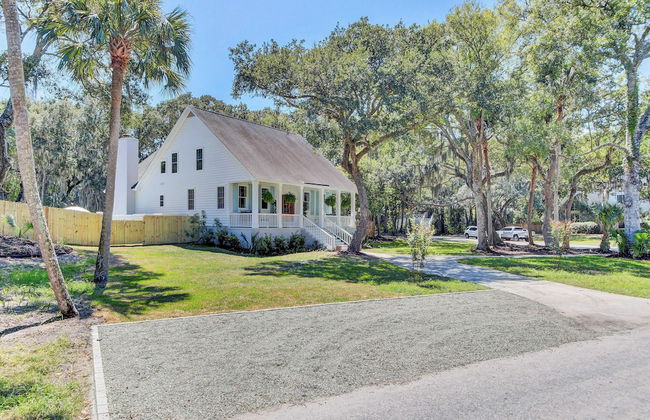 Southern Oasis by Avantstay 0.5mi Walk to the Beach, Pool, Patio, Large Yard - Photo 64