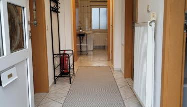 Wohnung in Oberhausen: zentral & ruhig, eigener Eingang - Foto 5