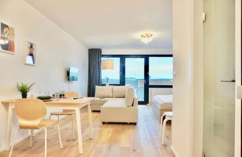 NEU modernes Apartment in Top Lage, free Parking max 1,65m Höhe und 1,8m Breite - Foto 1