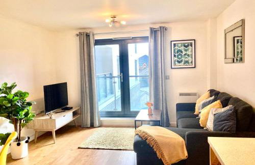 VIPAbodes at Woking Central - Photo 1