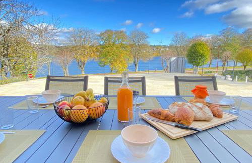 Villa le Menhir 4 Ch au Bord du Lac et Terrasse - Foto 1