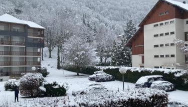 Appartement T2+coin nuit 6 pers résidence de Cami Real au centre du village de saint Lary Soulan avec piscine intérieure+ sauna et hammam - Foto 4