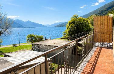 The Music of The Lake - Lake Front with three Bedrooms - Foto 1