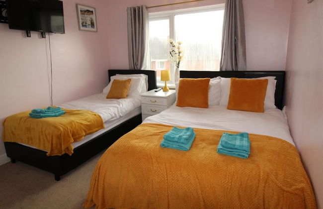 Dryden House - Photo 3